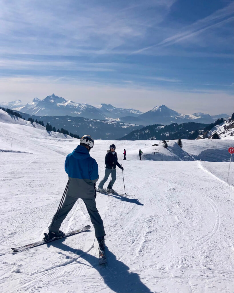 Verchaix mountain range - skiers at Les Gets ski resort