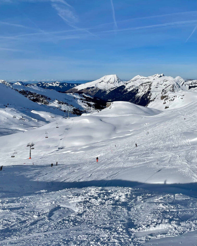 Montriond ski resort in Portes du Soleil - wide open off-piste